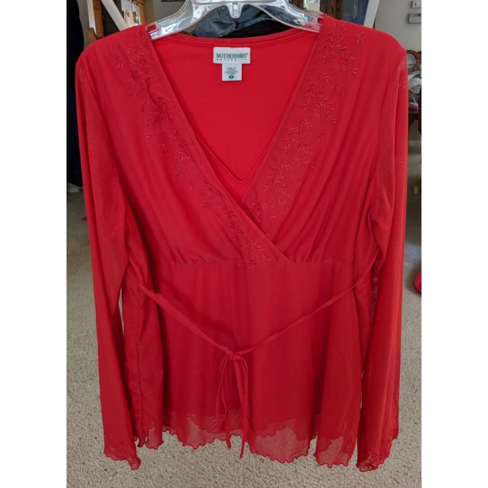 Large maternity shirt